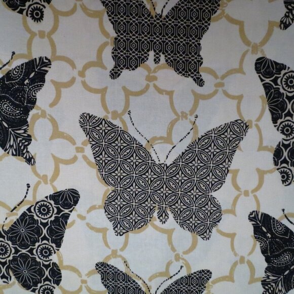 Just shy of 4 yards Cotton Quilt Fabric Modern Butterfly Black Cream Craft - Picture 1 of 4